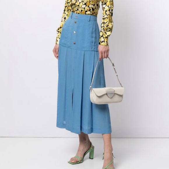 Louis Vuitton Epi Leather Montaigne Clutch Bag - Picture 14 of 15